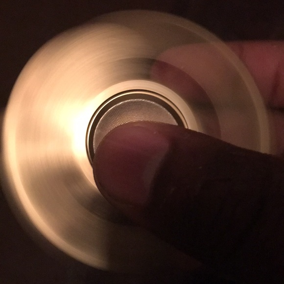 $ Fidget spinner - Picture 2 of 2